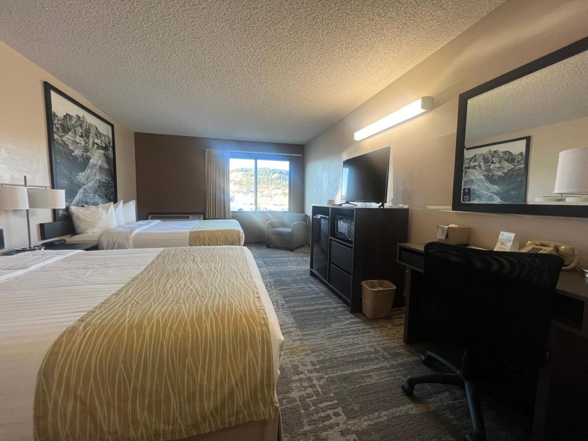 Hotel Super 8 By Wyndham 2*