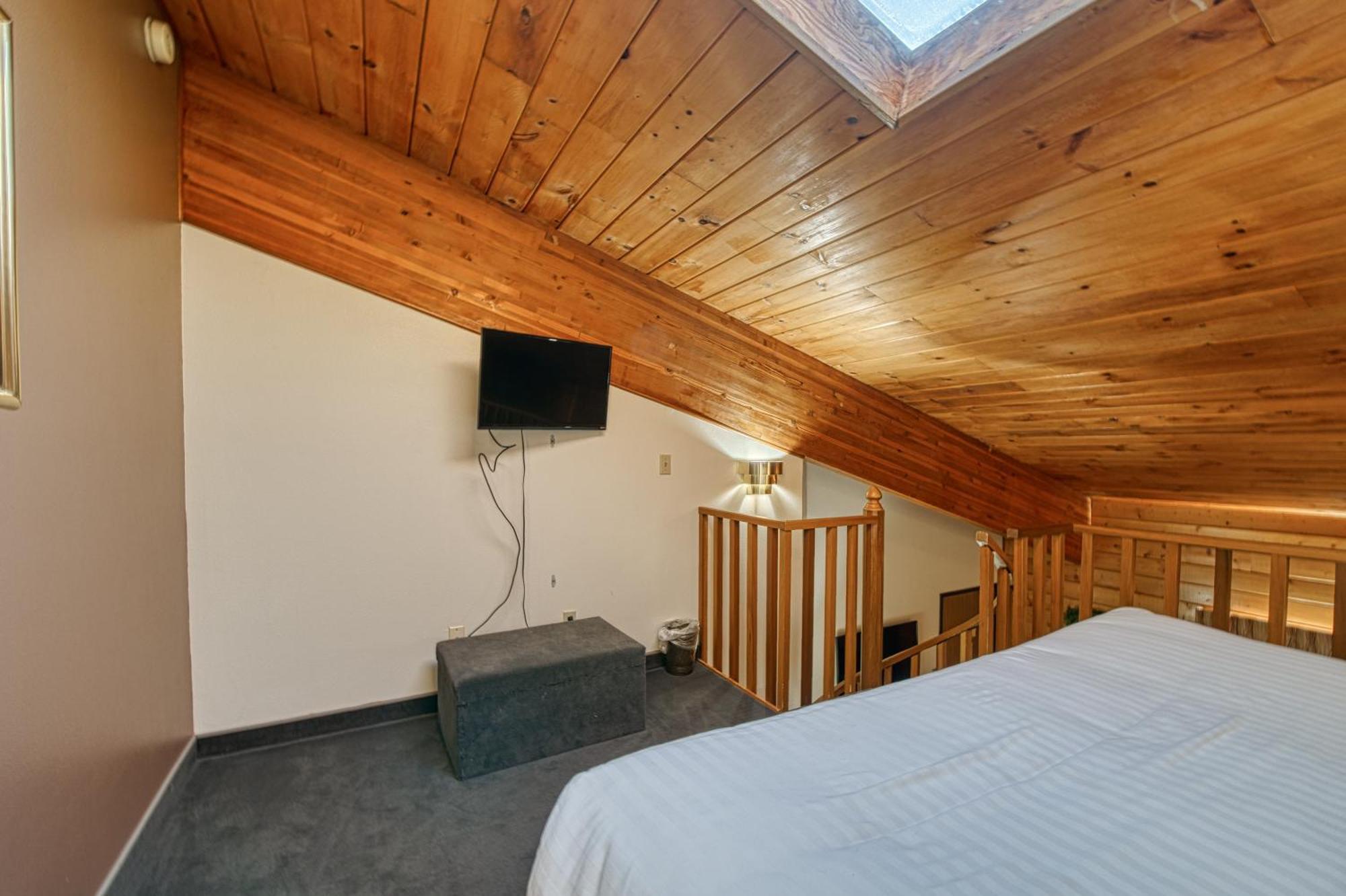 Super 8 By Wyndham 2*